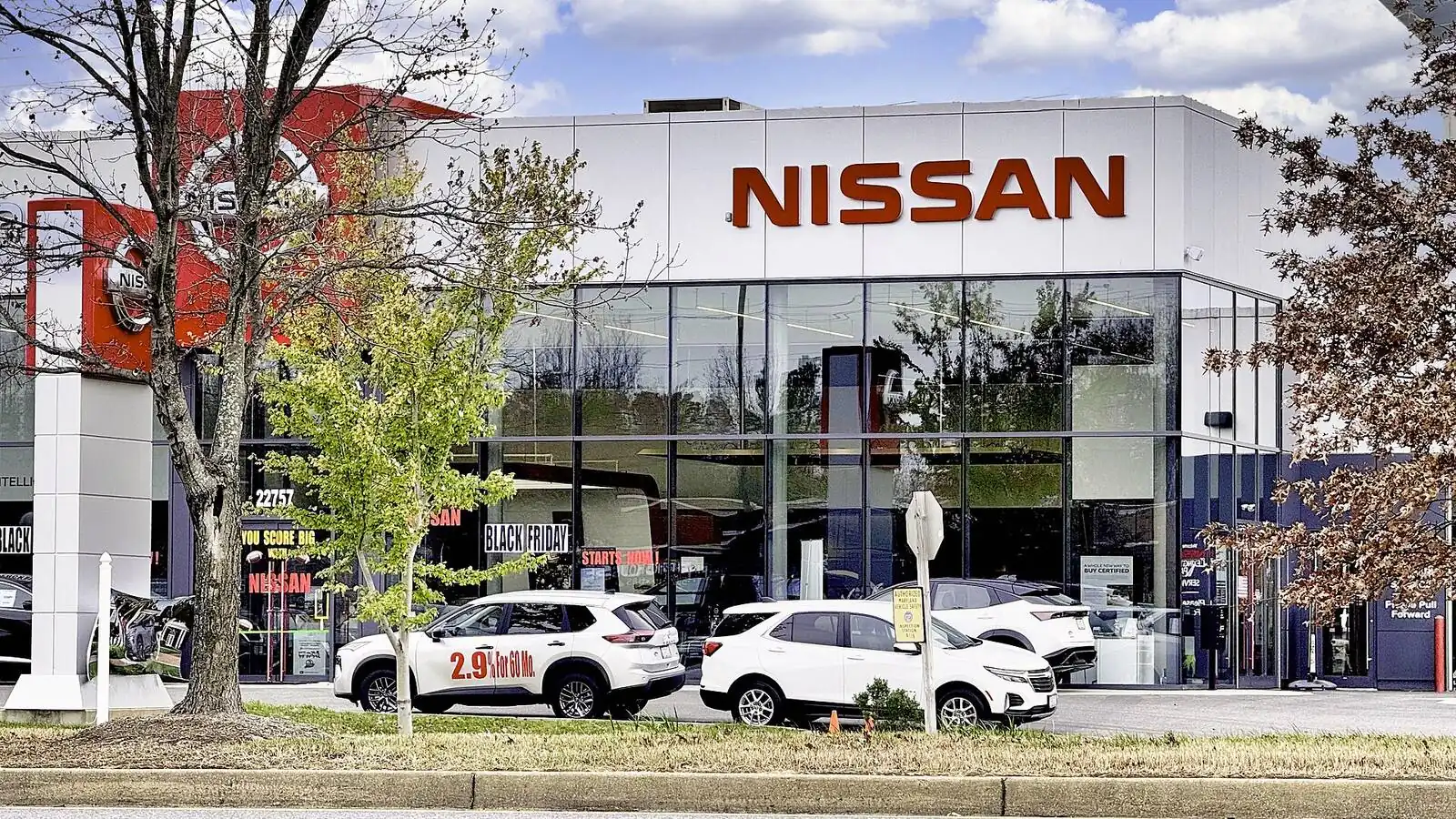 Voitures réelles photographiées dans un contexte de vente automobile pour « Achat voiture d’occasion en Belgique: Les vérifications essentielles »