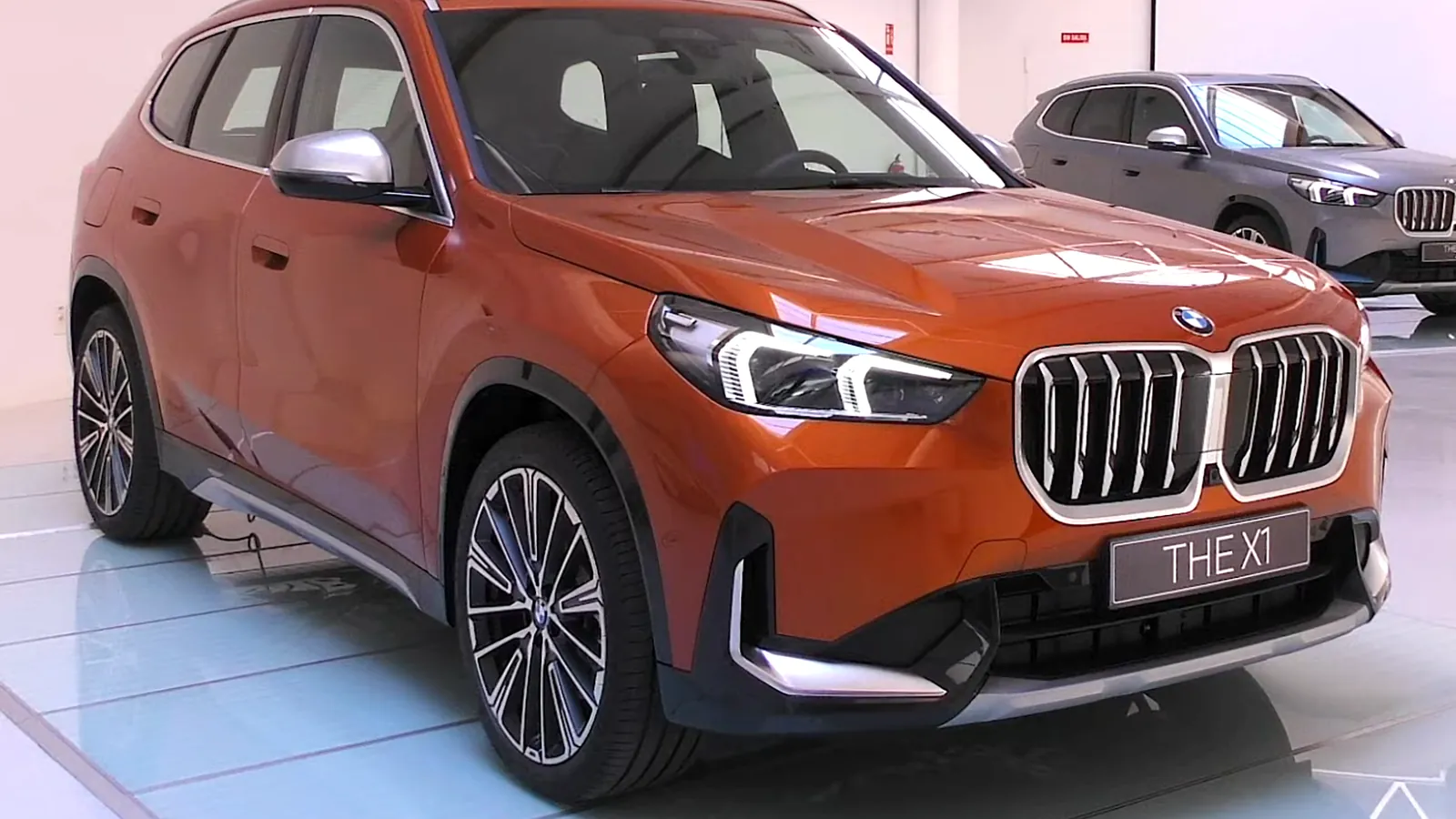BMW X1 de troisième génération photographié de trois quarts avant