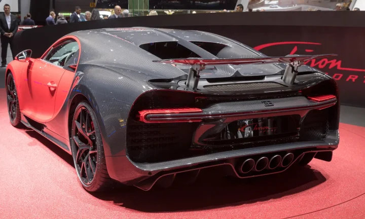 Photo réelle d’une Bugatti Chiron illustrant le guide d’achat belge