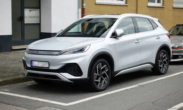 Photo réelle d’une BYD Atto 3 illustrant le guide d’achat belge
