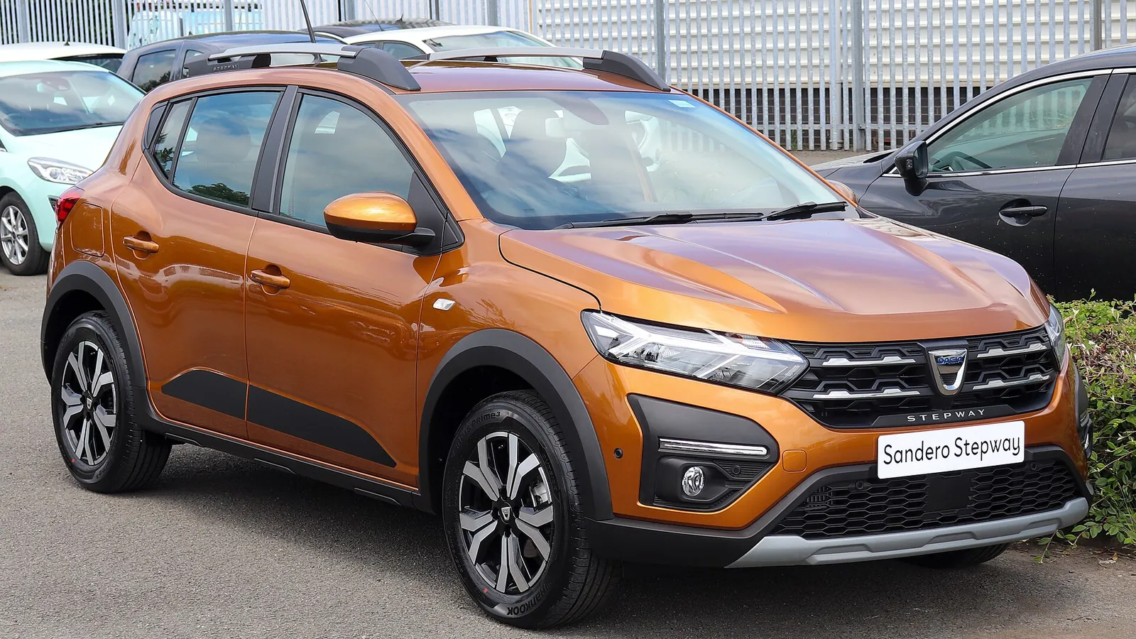Dacia Sandero de troisième génération photographiée de trois quarts avant