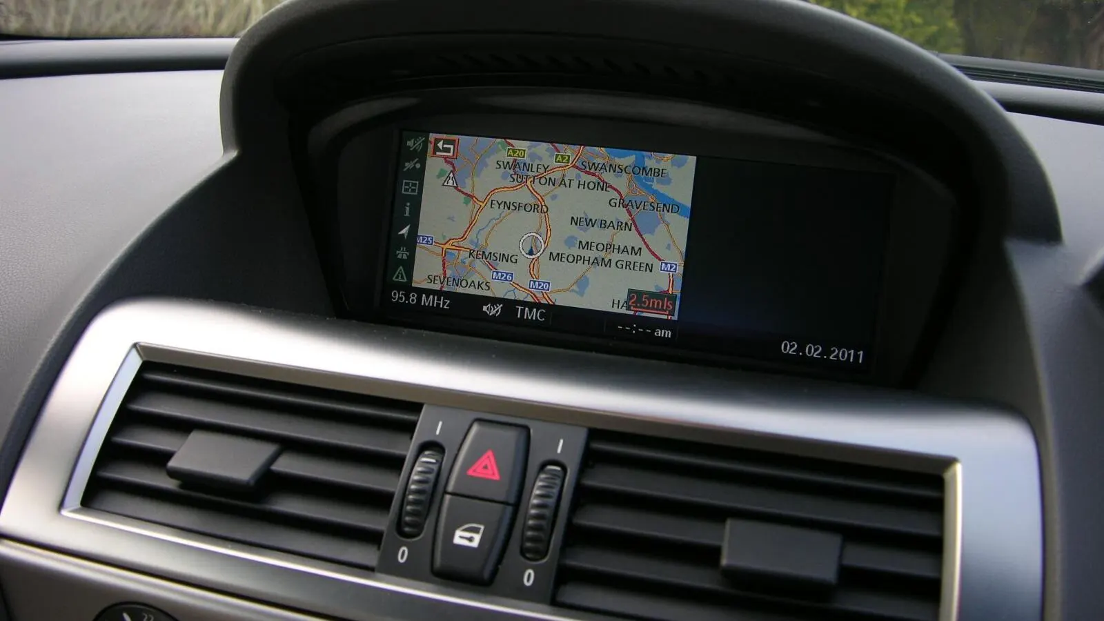 Voiture réelle photographiée en extérieur pour « Les documents à conserver après l’achat d’une voiture d’occasion en Belgique »