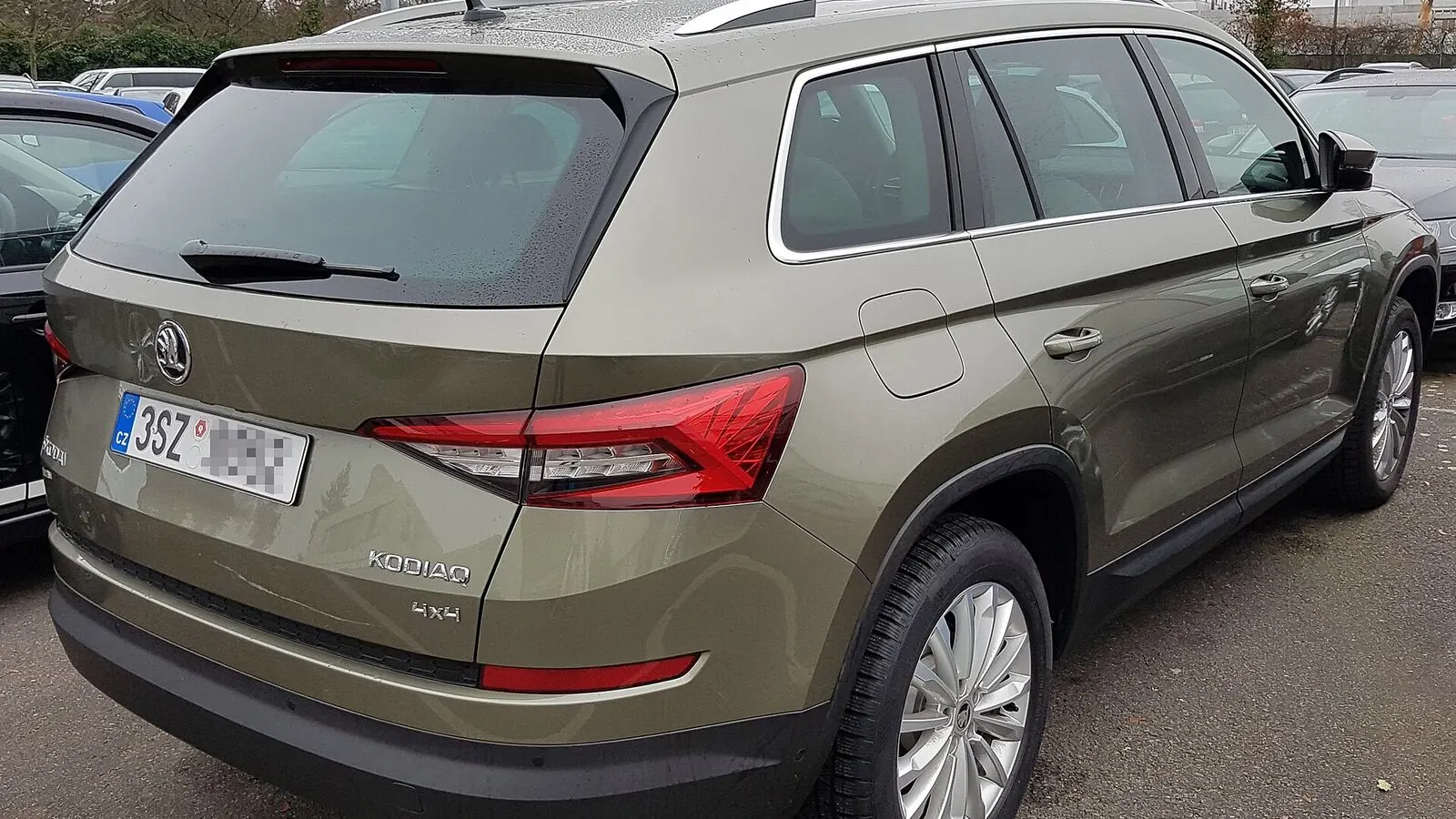 Voiture réelle photographiée en extérieur pour « Les Documents Essentiels pour Vendre sa Voiture en Belgique: La Liste Complète »
