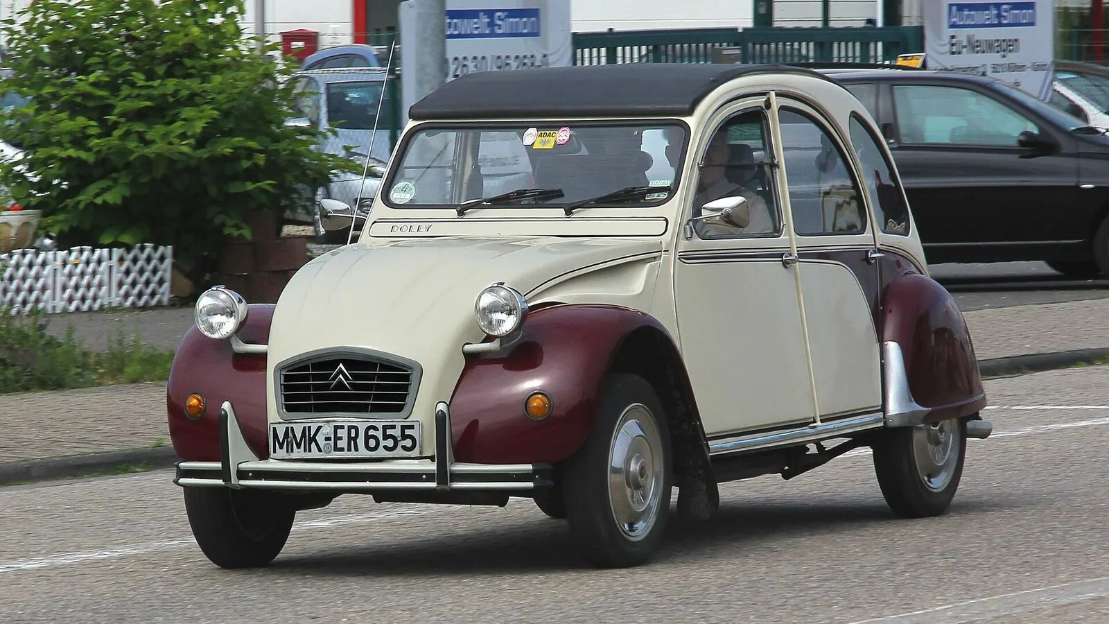 Voiture réelle photographiée en extérieur pour « Les Erreurs à Éviter lors du Financement et de l’Assurance d’une Voiture d’Occasion en Be… »