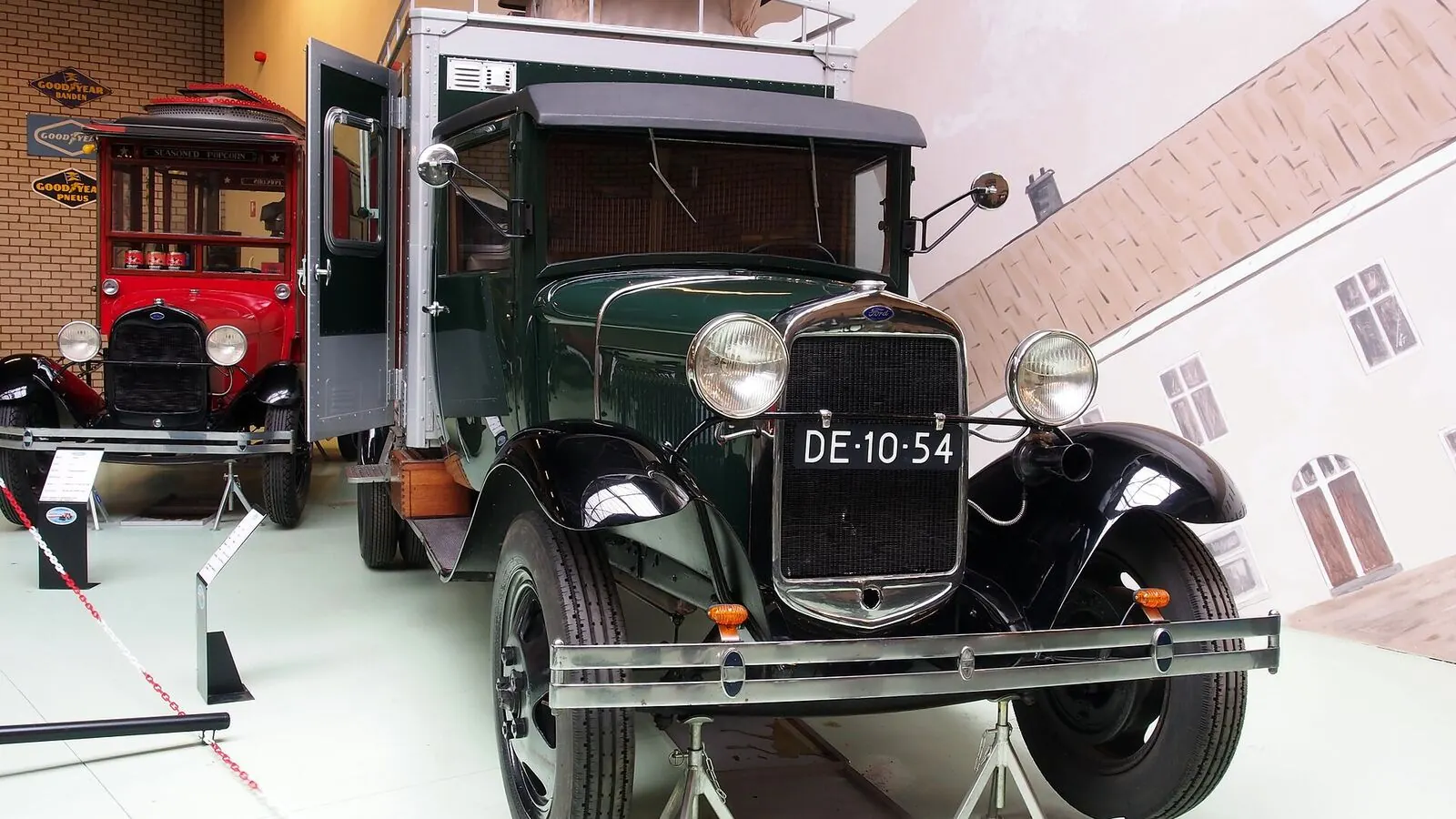 Camping-car réel photographié sur la route ou en stationnement pour « Financement et Crédit pour Camping-car »