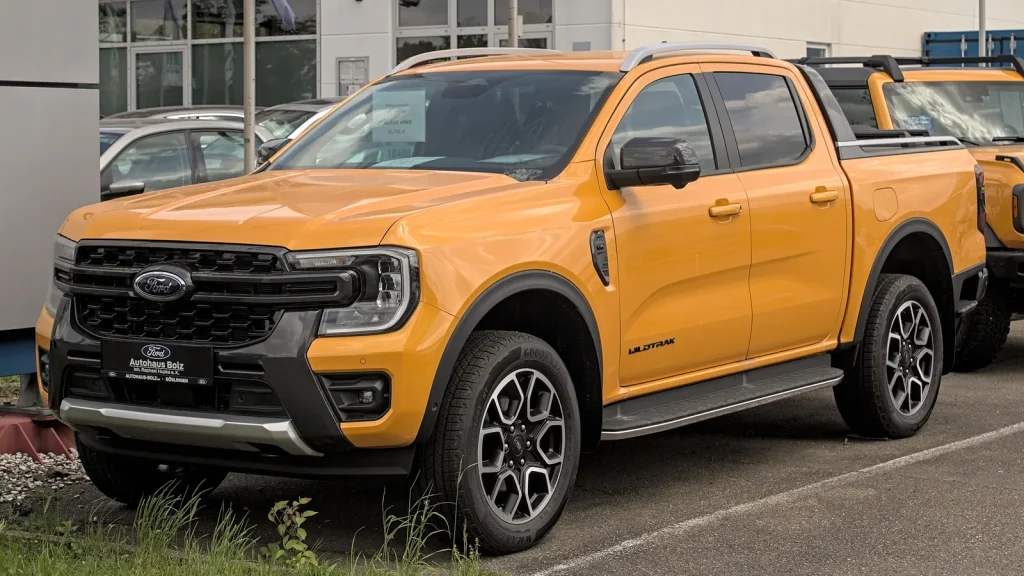 Ford Ranger pick-up photographié en extérieur