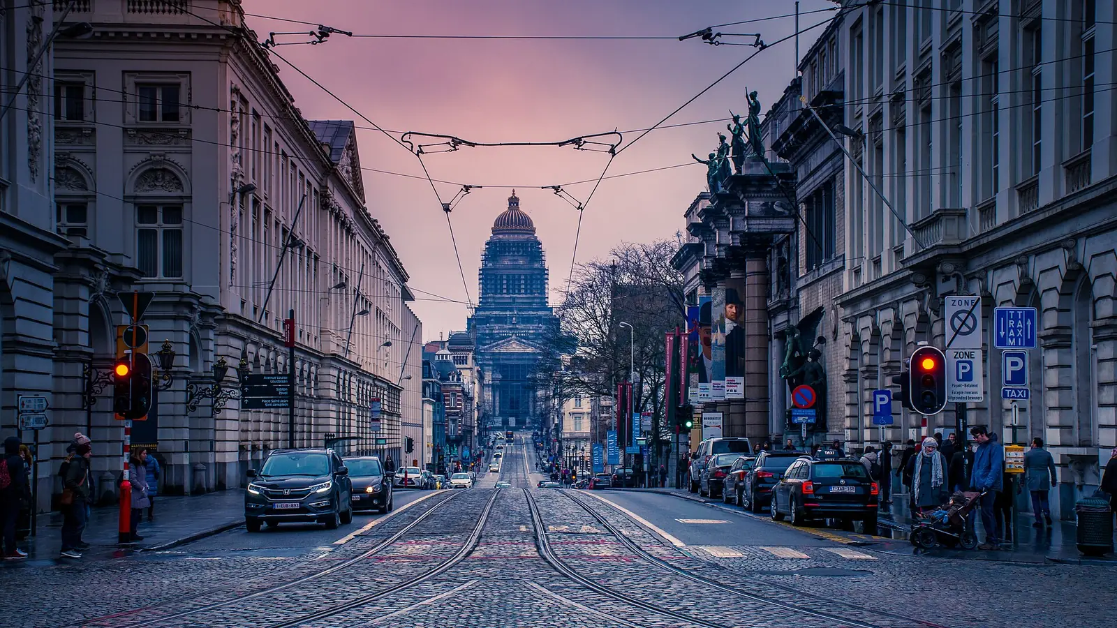 circulation automobile réelle dans les rues de Bruxelles