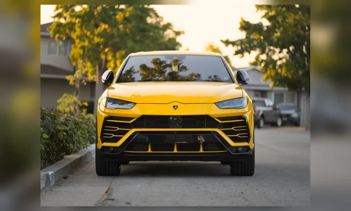 Photo réelle d’une Lamborghini Urus illustrant le guide d’achat belge