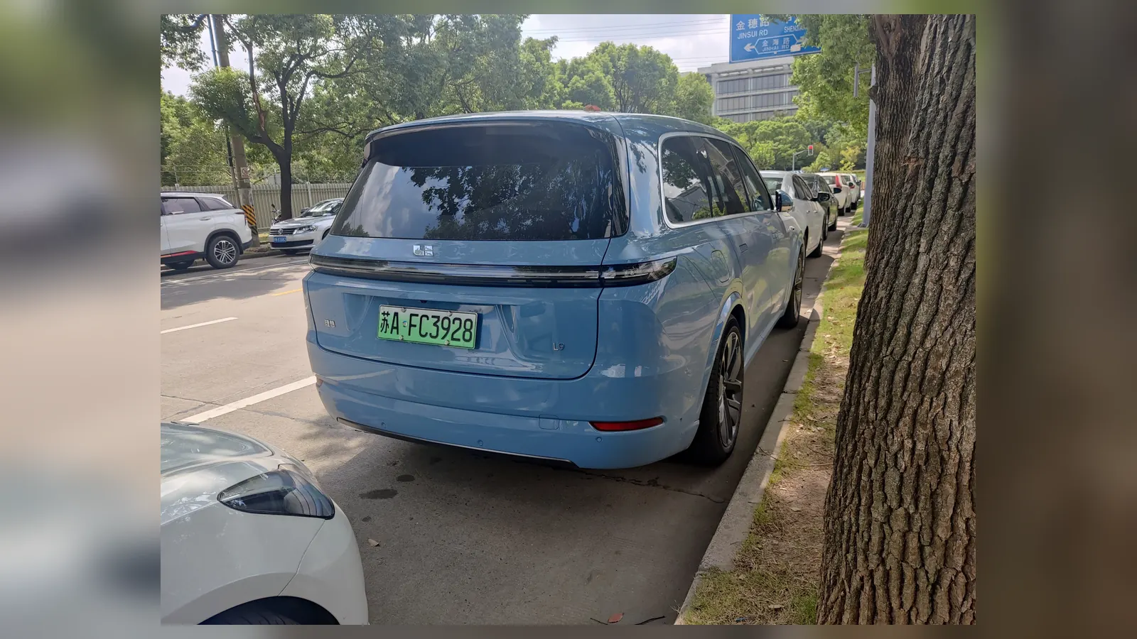 Photo réelle d’une Li Auto L9 illustrant le guide d’achat belge