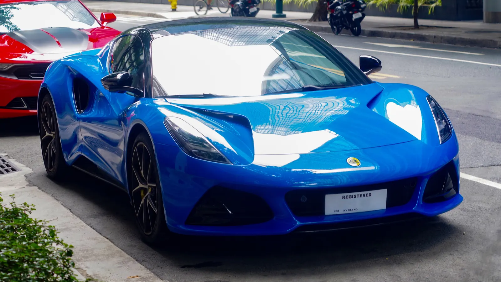 Photo réelle d’une Lotus Emira illustrant le guide d’achat belge