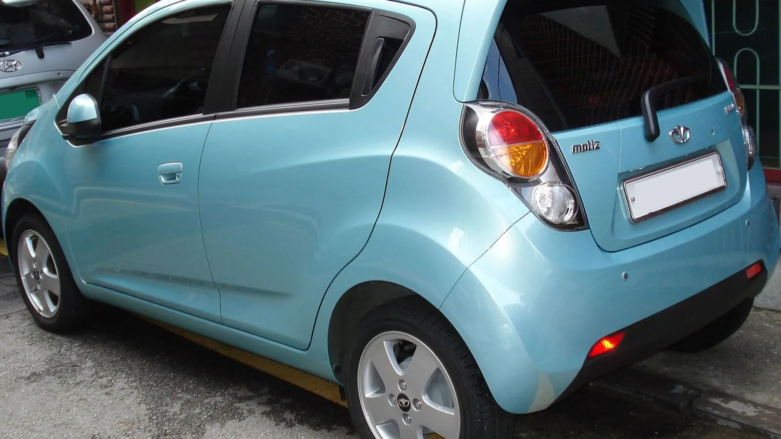 Voiture réelle photographiée en extérieur pour « Les Marques Allemandes d’Occasion en Belgique : Qualité et Prestige Abordable ? »