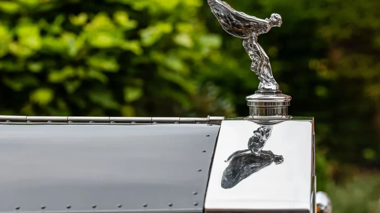 Voiture réelle photographiée en extérieur pour « Les meilleures citadines pour la ville en Belgique: Comparatif »