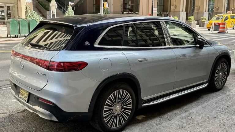 Voiture réelle photographiée en extérieur pour « Les Meilleurs Diesel d’Occasion en Belgique : Consommation et Performances »