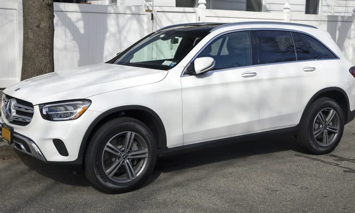 Mercedes-Benz GLC de génération X253 photographié de trois quarts avant