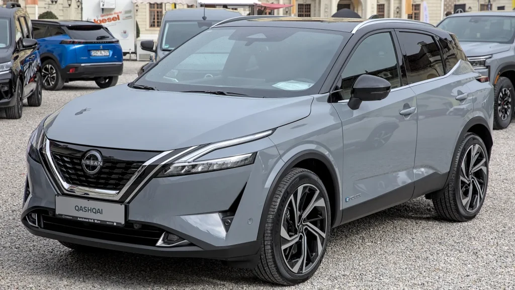 Nissan Qashqai photographié en extérieur