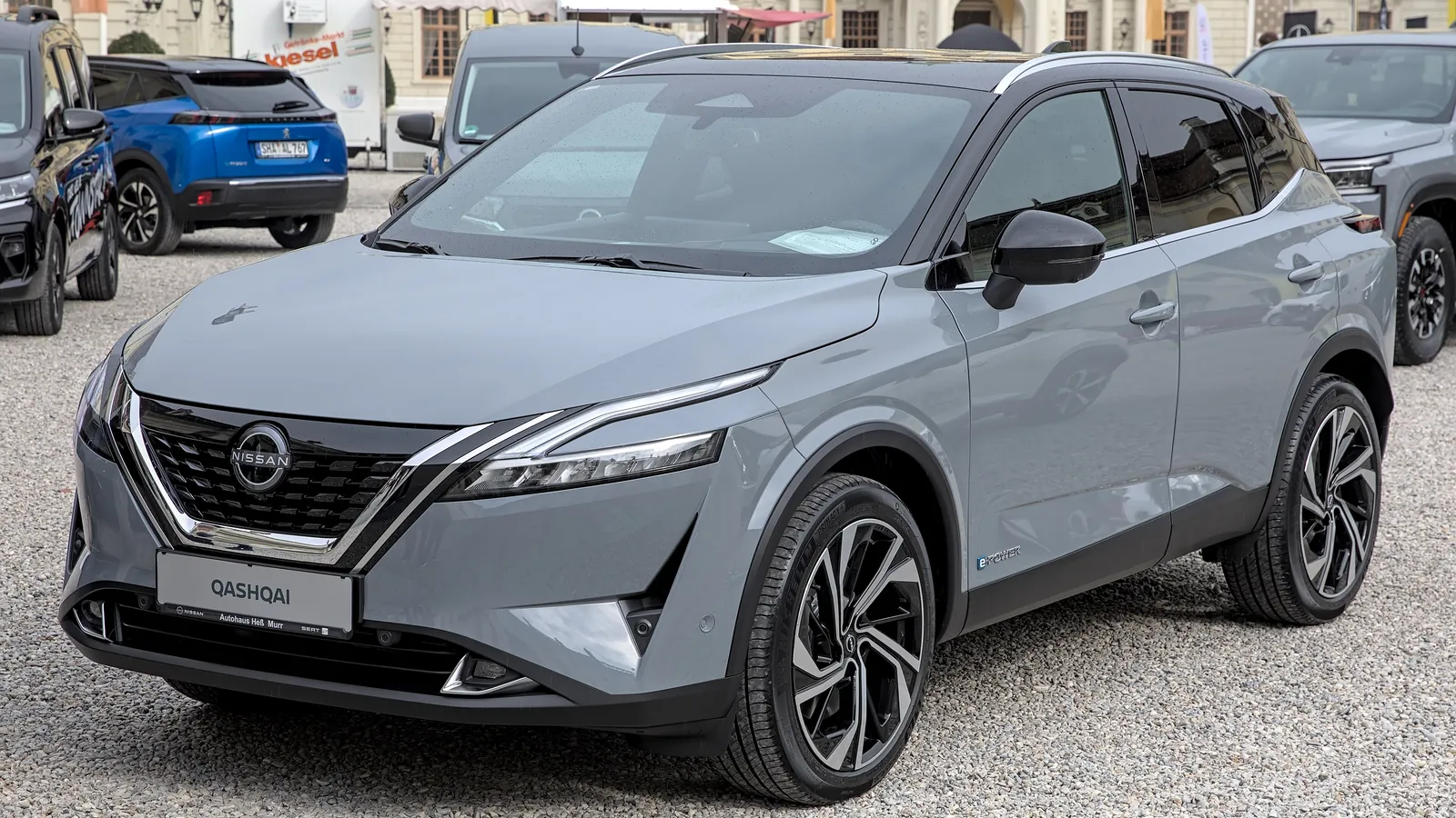 Nissan Qashqai photographié en extérieur