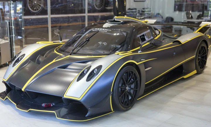 Photo réelle d’une Pagani Huayra illustrant le guide d’achat belge