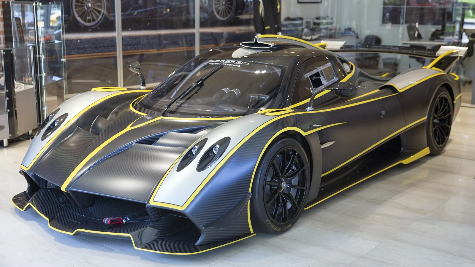 Photo réelle d’une Pagani Huayra illustrant le guide d’achat belge