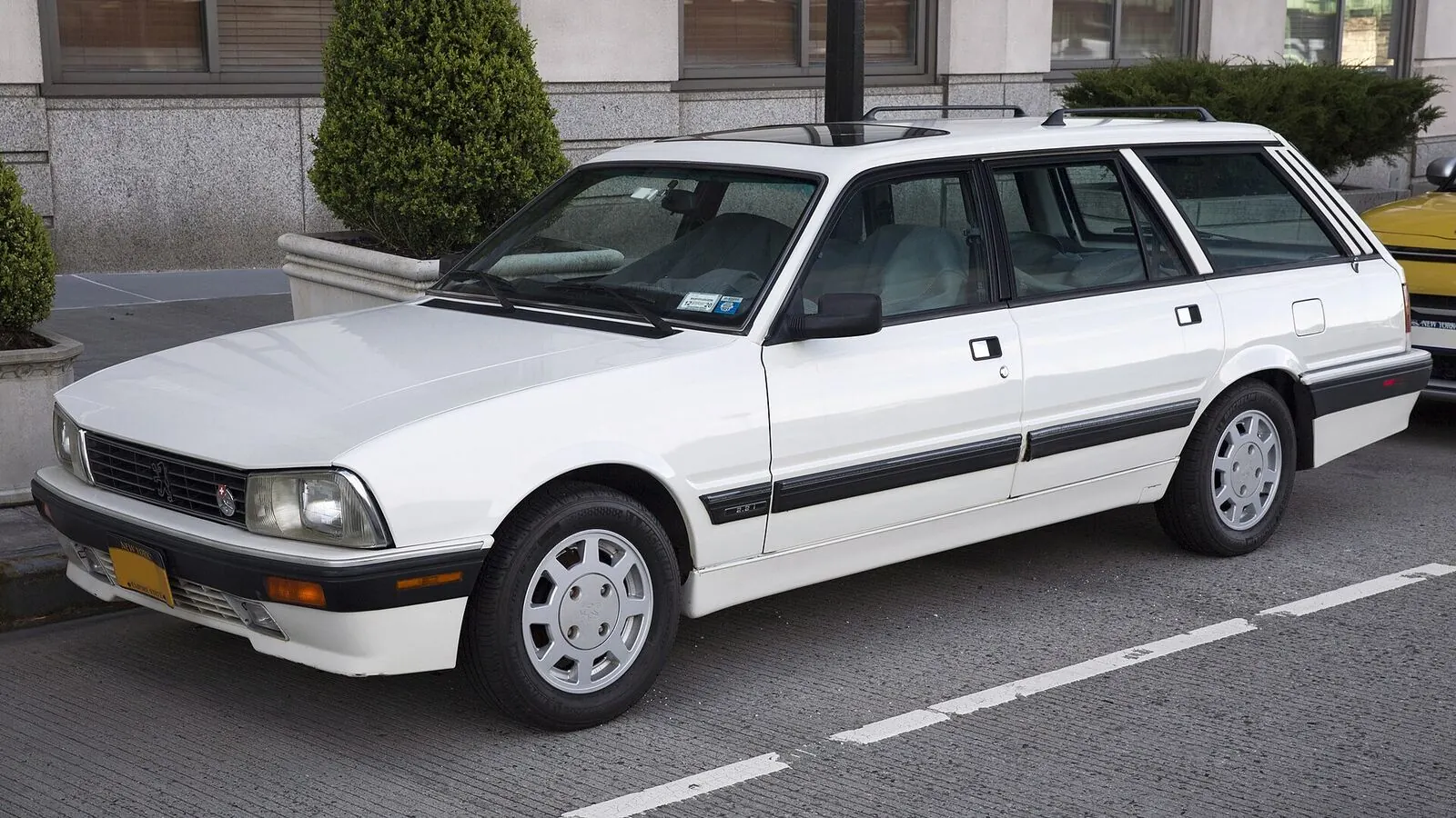Voiture réelle photographiée en extérieur pour « Refinancement de Crédit Auto en Belgique : Est-ce une Bonne Idée pour votre Occasion ? »