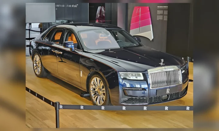 Photo réelle d’une Rolls-Royce Ghost illustrant le guide d’achat belge