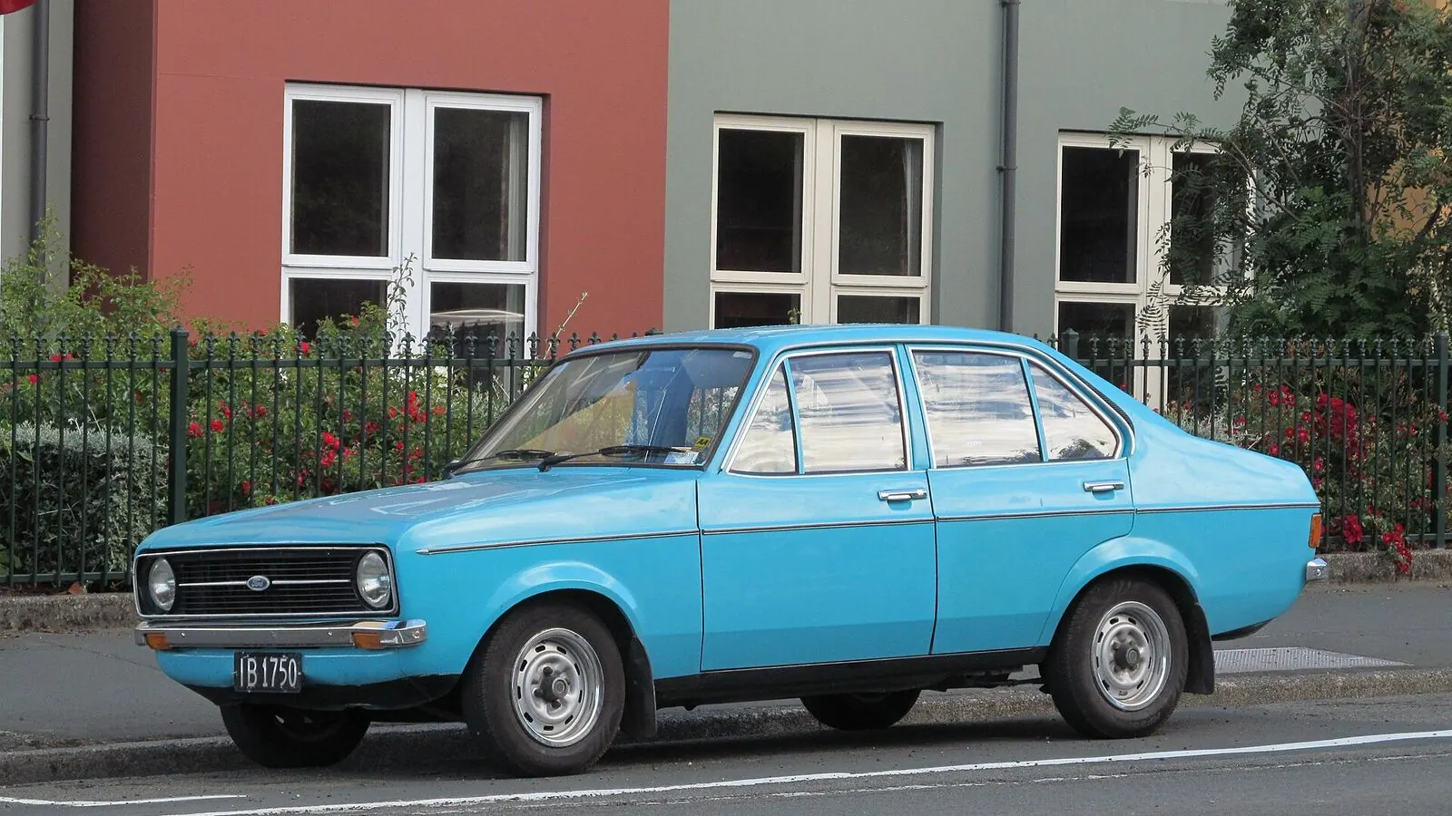 Voiture réelle photographiée dans un contexte de démarches automobiles pour « La taxe de circulation en Belgique: Calcul, paiement et exemptions »
