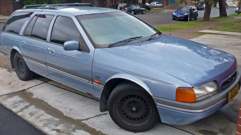 Voiture réelle photographiée en extérieur pour « Vendre Votre Ancienne Voiture en Belgique pour Financer un Achat d’Occasion »