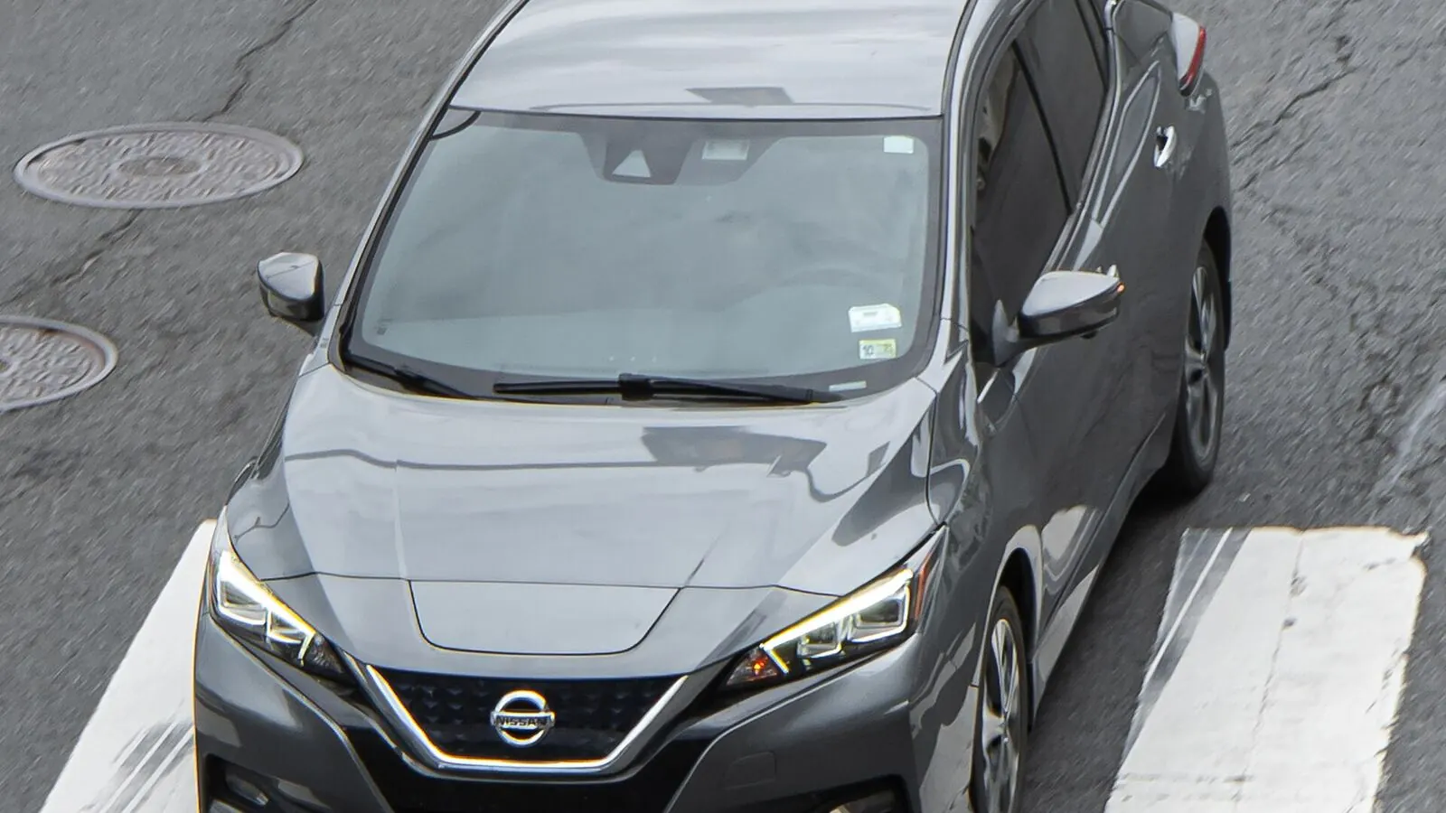 Voiture électrique réelle photographiée en extérieur pour « Voitures Électriques Familiales en Belgique : Le Guide Complet »