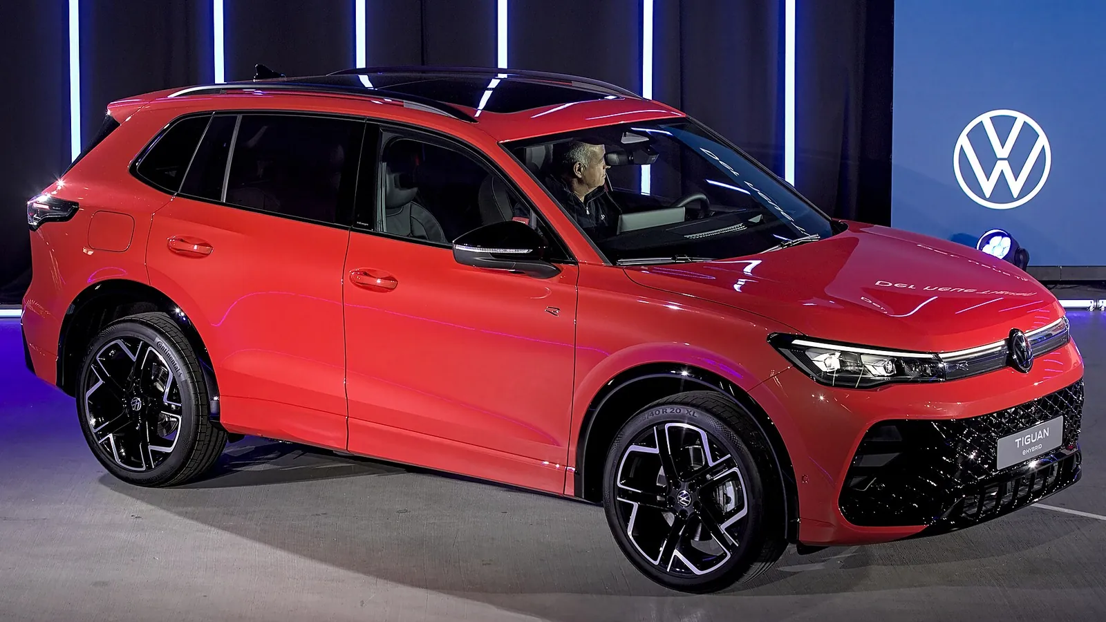 Photo réelle du modèle Volkswagen Tiguan en extérieur